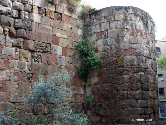 barcelona_roman_walls.jpg