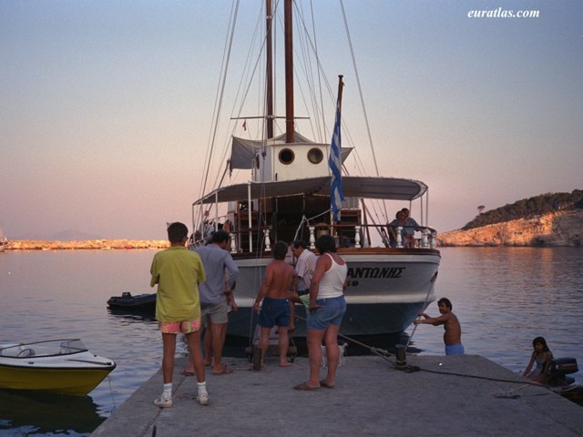 Click to download the Evening in the Port of Patitiri, Alonissos