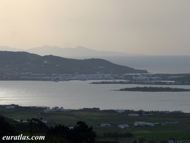 Cliquez ici pour télécharger Antiparos, from Paros