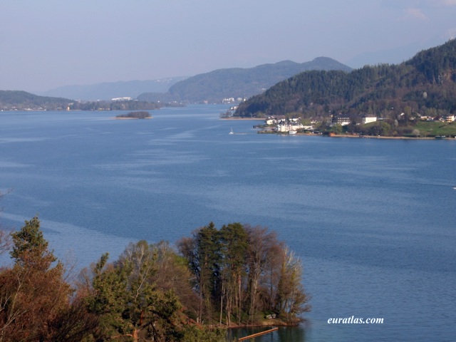 Cliquez ici pour télécharger The Wörthersee, Eastern...