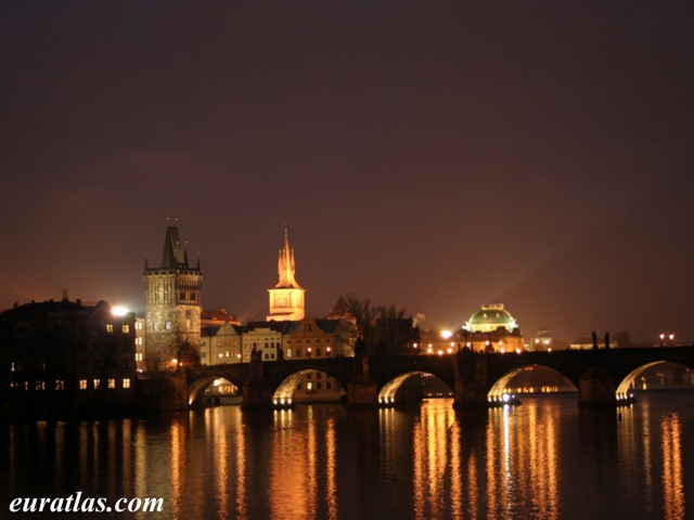 prague_bridge.jpg