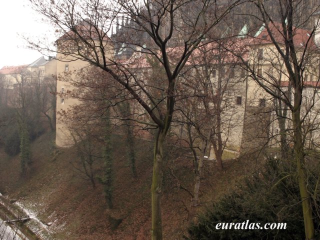 Click to download the Prague Castle from the West