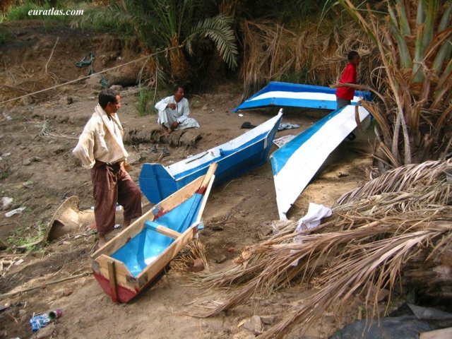 aswan_mini_boats.jpg