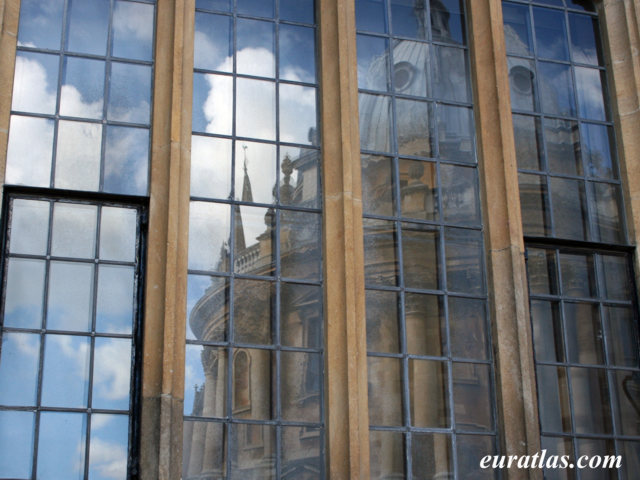 Click to download the Codrington Library and Radcliffe Camera, Oxford