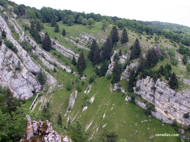 fort_de_joux_jura.jpg