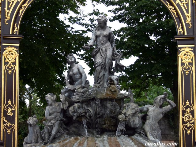 Click to download the Fountain of Amphitrite, place Stanislas, Nancy