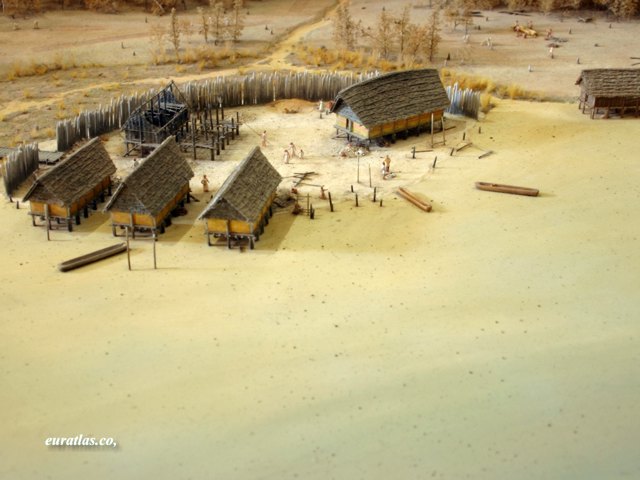 Cliquez ici pour télécharger A Neolithic Village