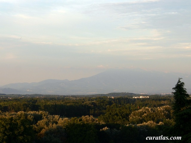 Click to download the Mont Ventoux from Avignon