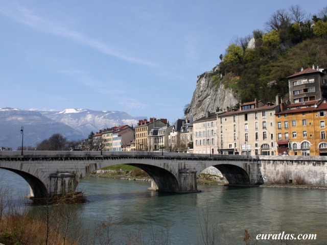 Cliquez ici pour télécharger Grenoble 2007