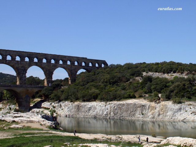 Click to download the The Pont du Gard and the Gardon