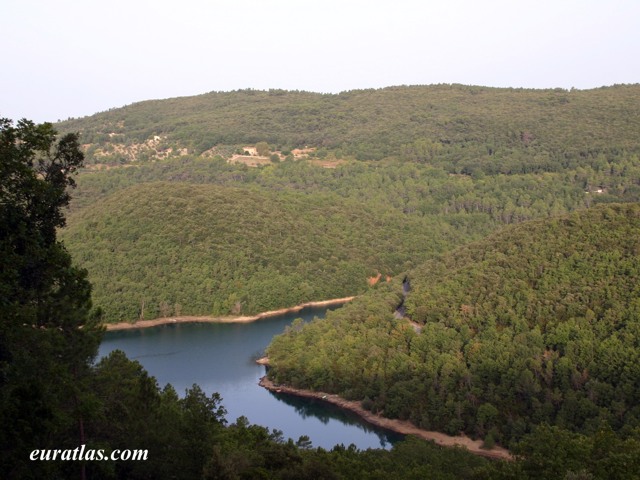 Click to download the Lake of Saint-Cassien, Var