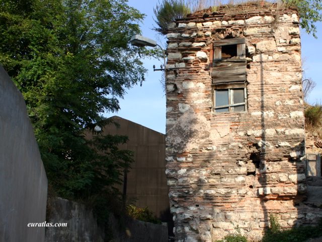 palace_boukoleion_remains.jpg