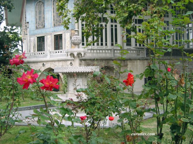 topkapi_fountain_baghdad.jpg