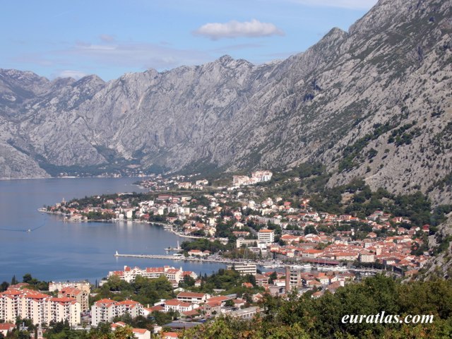 Cliquez ici pour télécharger Kotor and the