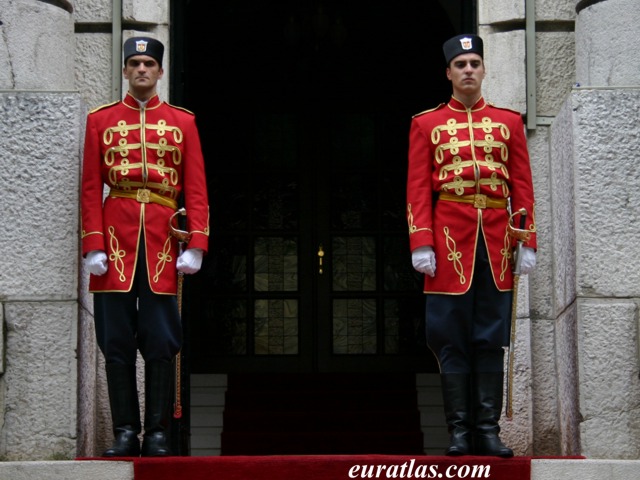 Click to download the Cetinje, the Presidential Guards