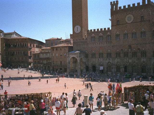 Click to download the Siena, the Piazza del Campo, Place of the Famous Palio Contest