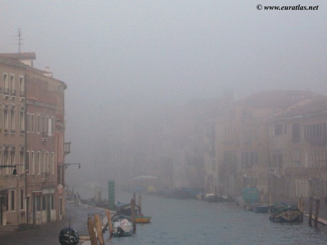 venice_canal.jpg