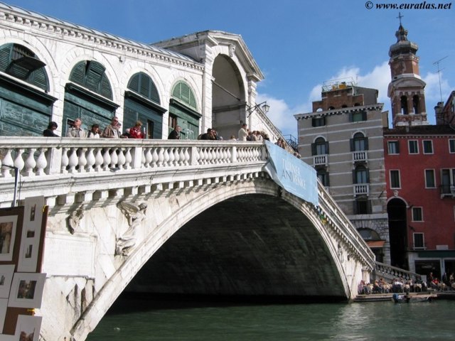 Cliquez ici pour télécharger Venice, the Rialto Bridge