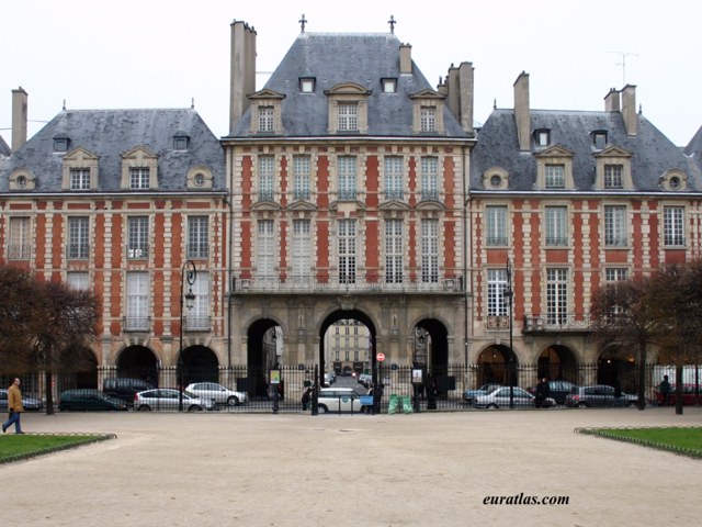 Click to download the The Place des Vosges, 1612