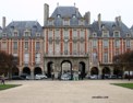 fr_place_des_vosges.html