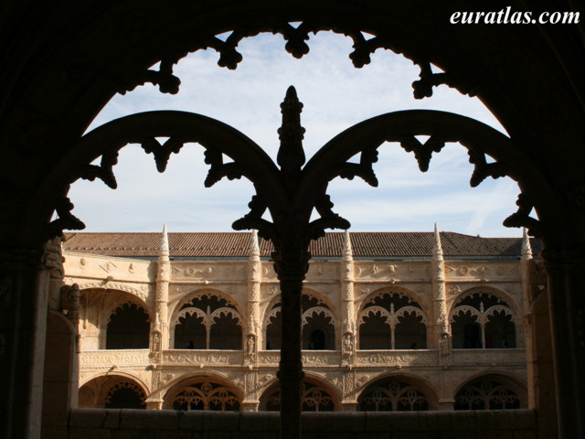 Cliquez ici pour télécharger Cloister of the Jeronimos