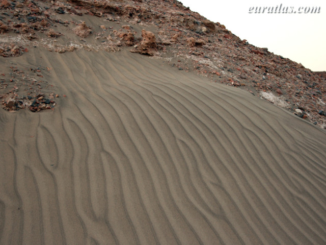 Cliquez ici pour télécharger Summit of the Dune