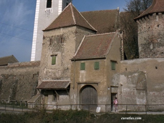 transylvania_village.jpg