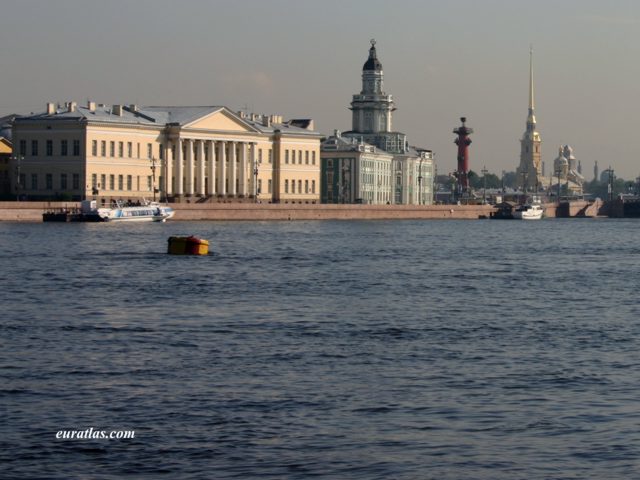 saint_petersburg_neva.jpg