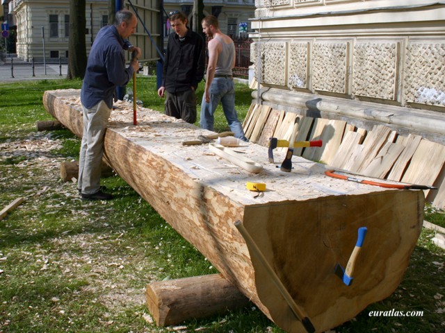 Click to download the Digging a Dugout, Ljubljana