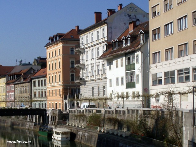 Click to download the Riverfront Old Buildings, Ljubljana