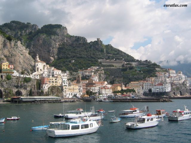 Cliquez ici pour télécharger Amalfi from the Port