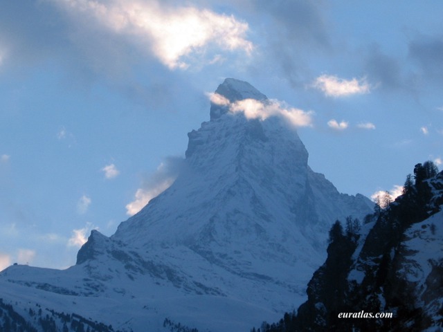 Click to download the Clouds on the Matterhorn