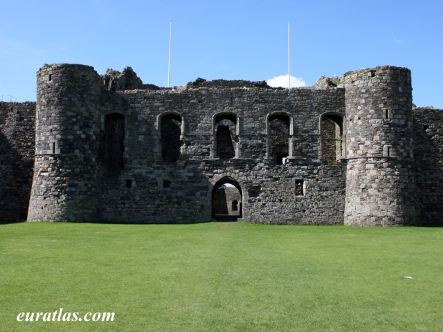 Click to download the Beaumaris Castle, the Inner Ward